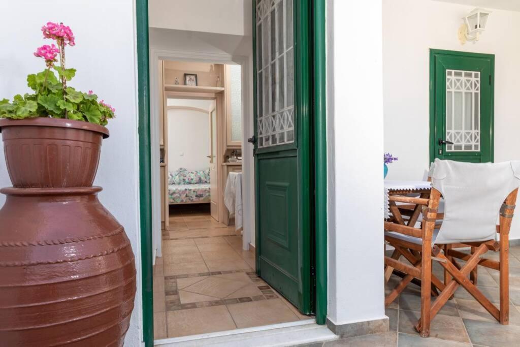 Δροσιά Villa Koronos Exterior photo